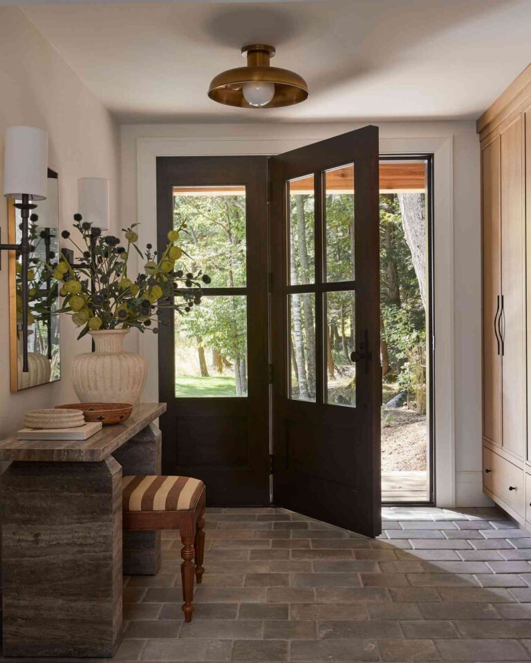 16 Creative Small Foyer Ideas to Make Your Entry Way Look Bigger