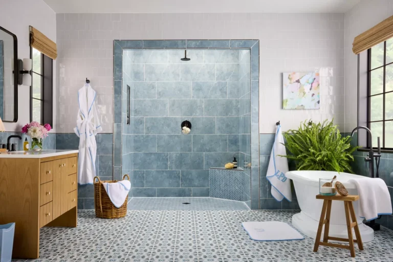 23 Modern Large Tile Shower Ideas for a Sleek Designer Bathroom