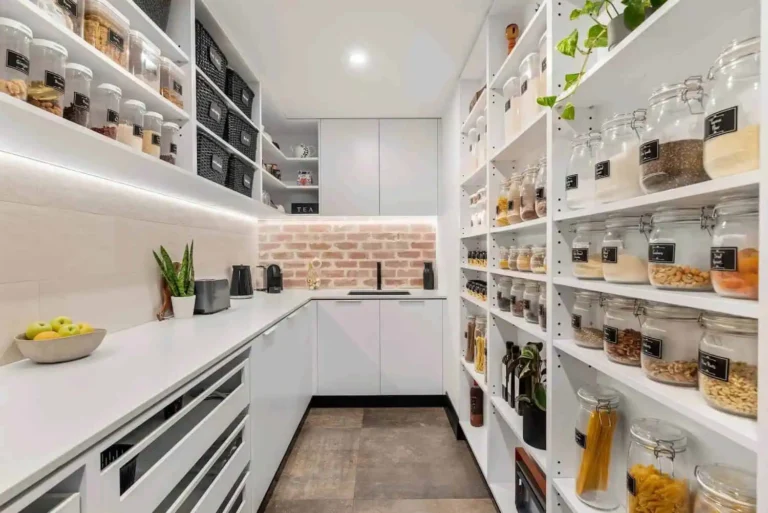 22 Walk-In Pantry Ideas That Blend Function, Beauty, and Everyday Convenienc
