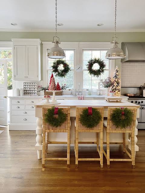 22 Kitchen Island Christmas Decor Ideas To Make Your Space Feel More Inviting