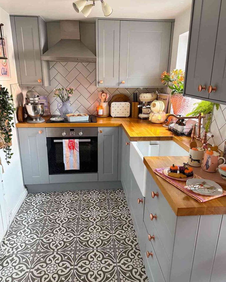 20 Small Kitchen Ideas On A Budget To Create A Kitchen You’ll Love