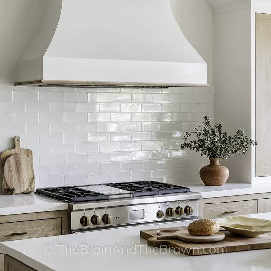 20 White Kitchen Backsplash Ideas to Create a Kitchen You’ll Love